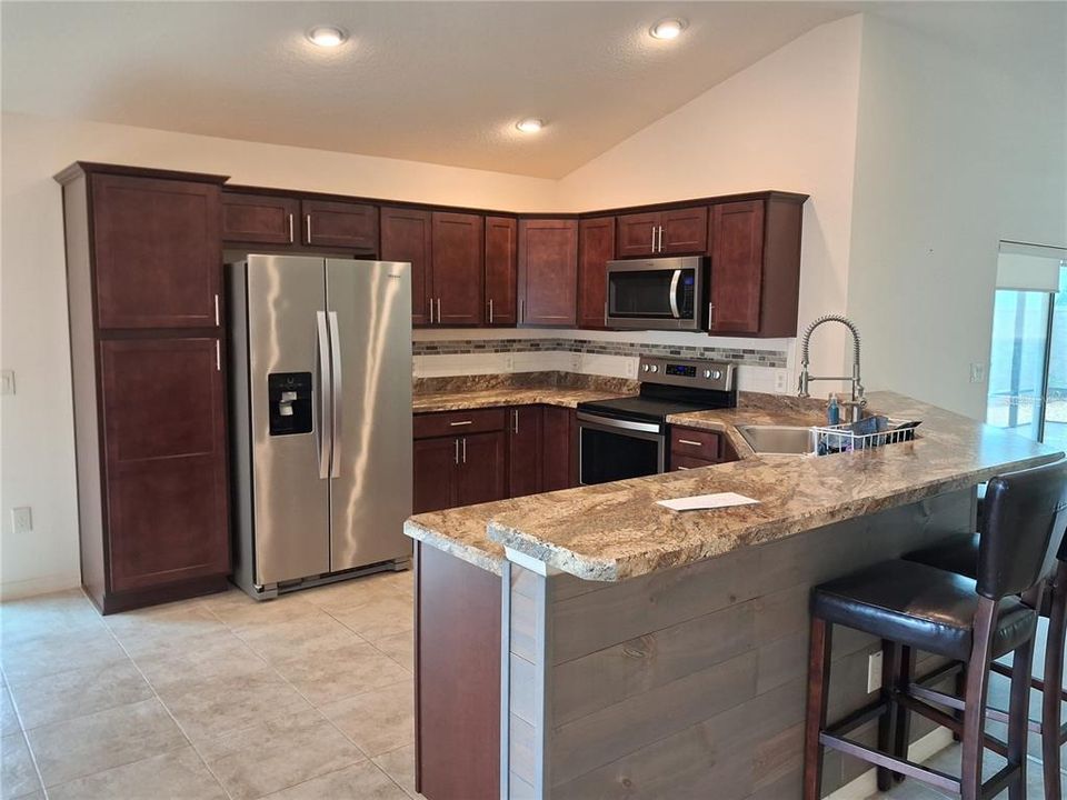 For Sale: $369,000 (3 beds, 2 baths, 1635 Square Feet)