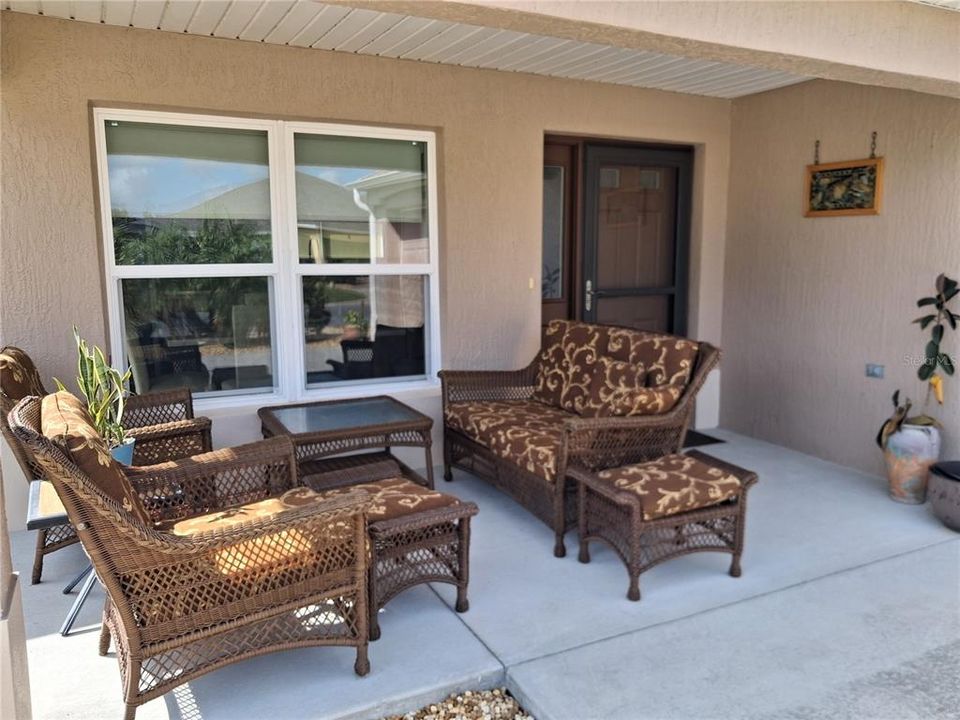 For Sale: $369,000 (3 beds, 2 baths, 1635 Square Feet)