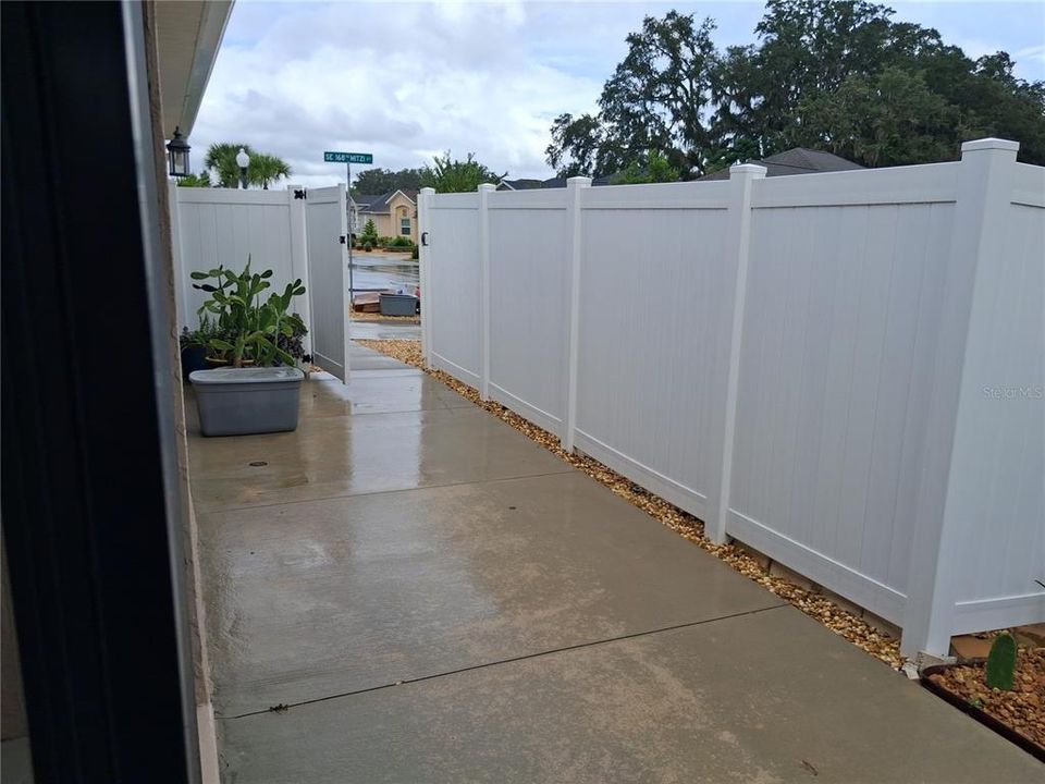 For Sale: $369,000 (3 beds, 2 baths, 1635 Square Feet)