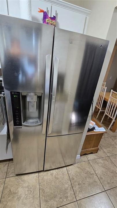 For Sale: $195,000 (2 beds, 1 baths, 943 Square Feet)