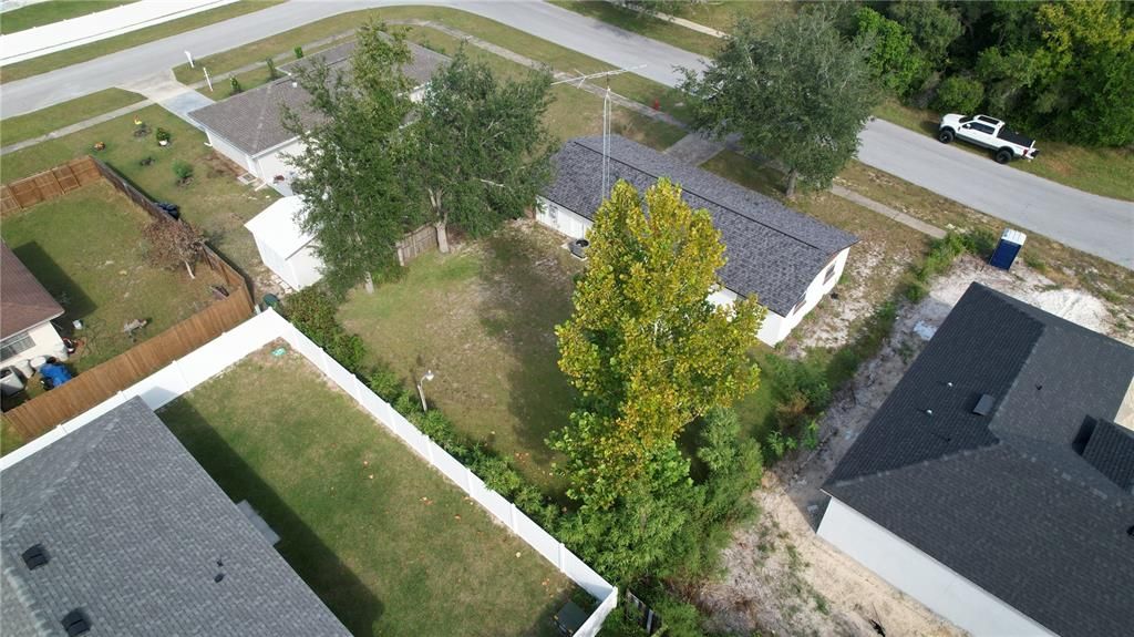 For Sale: $195,000 (2 beds, 1 baths, 943 Square Feet)