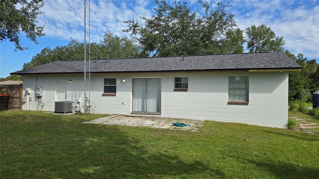 For Sale: $195,000 (2 beds, 1 baths, 943 Square Feet)