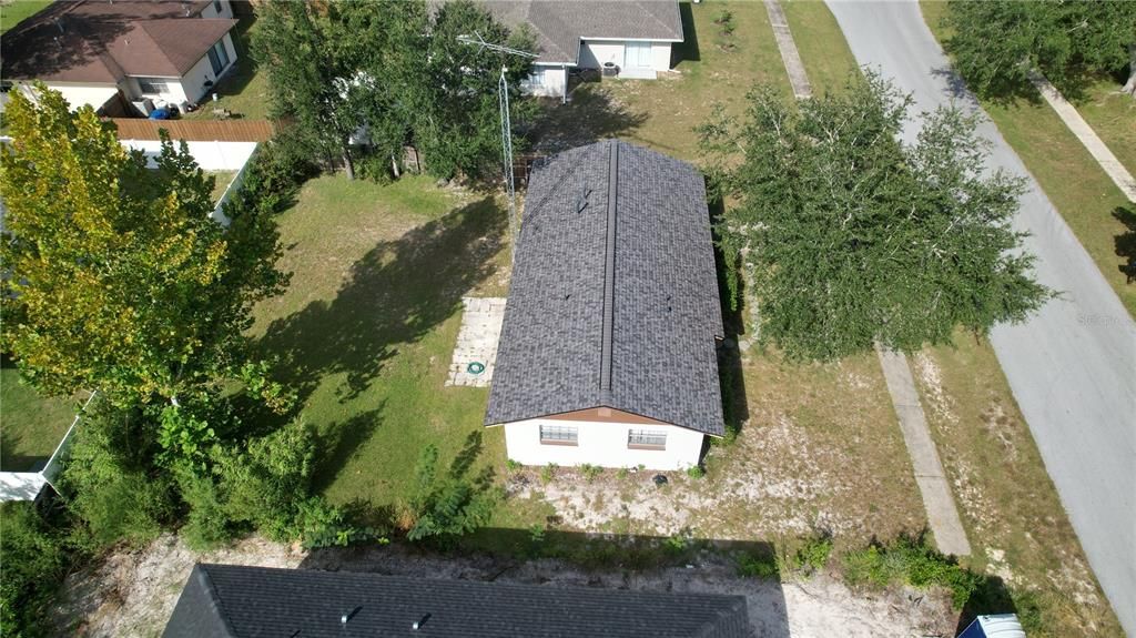 For Sale: $195,000 (2 beds, 1 baths, 943 Square Feet)