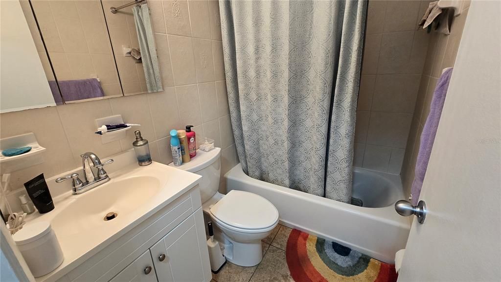 For Sale: $195,000 (2 beds, 1 baths, 943 Square Feet)