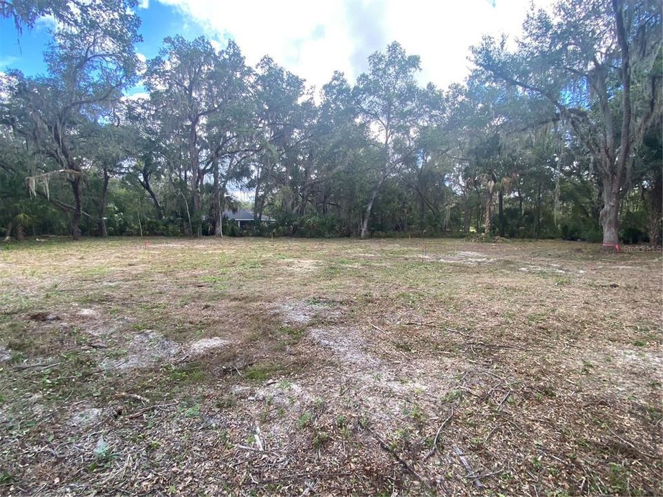 Activo con contrato: $58,000 (1.20 acres)