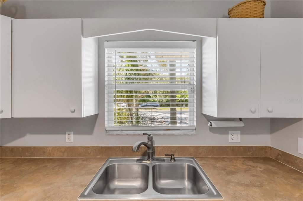 For Sale: $779,000 (3 beds, 2 baths, 1480 Square Feet)