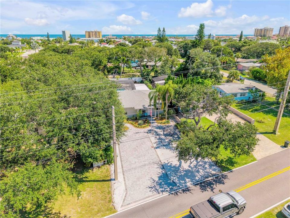 For Sale: $779,000 (3 beds, 2 baths, 1480 Square Feet)