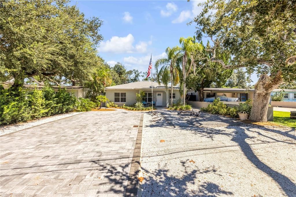 For Sale: $779,000 (3 beds, 2 baths, 1480 Square Feet)