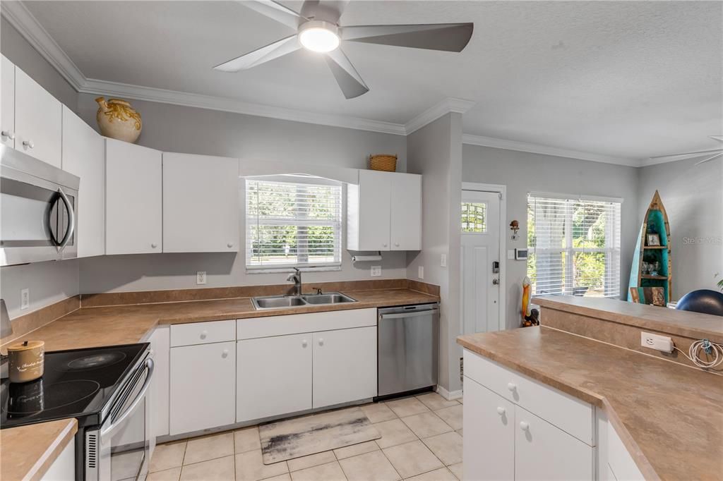 For Sale: $779,000 (3 beds, 2 baths, 1480 Square Feet)