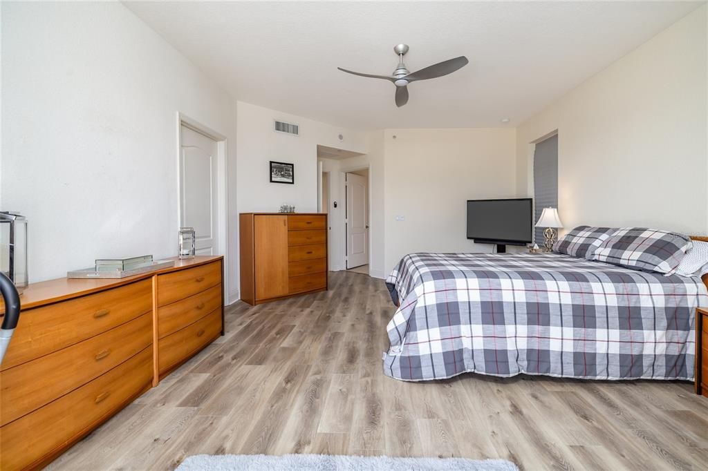 На продажу: $800,000 (3 спален, 2 ванн, 2110 Квадратных фут)