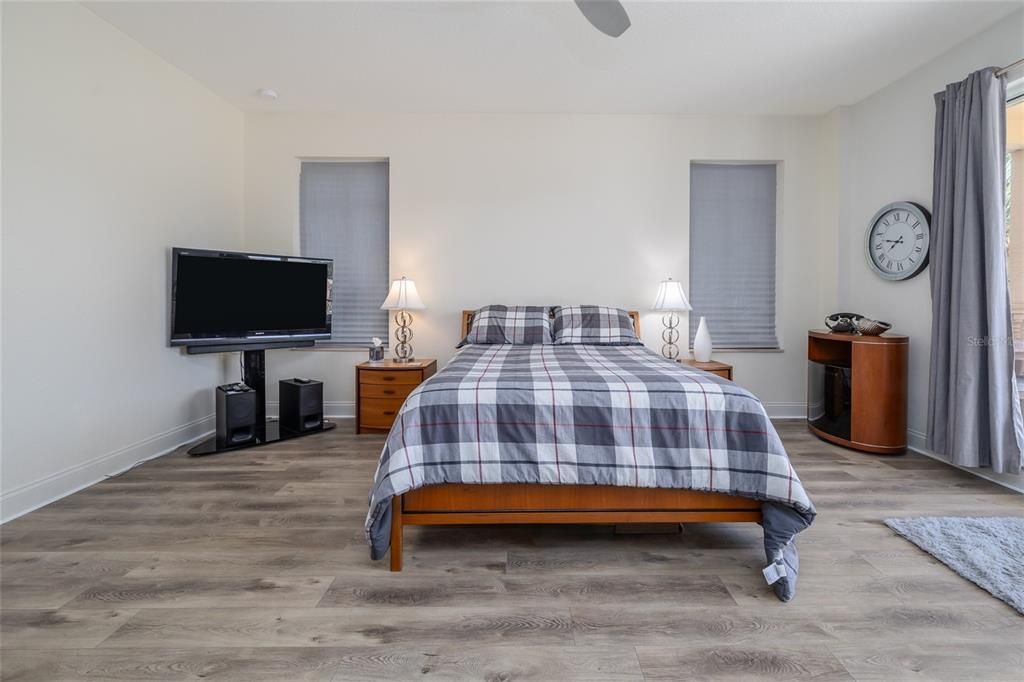 На продажу: $800,000 (3 спален, 2 ванн, 2110 Квадратных фут)