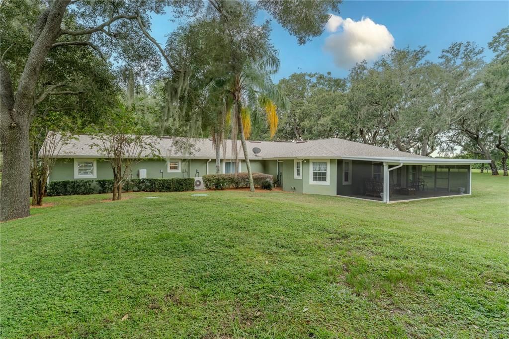 For Sale: $2,400,000 (4 beds, 4 baths, 3661 Square Feet)