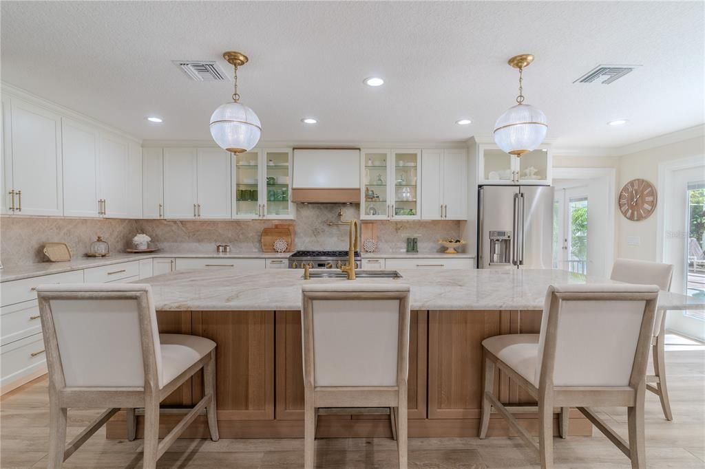 For Sale: $2,400,000 (4 beds, 4 baths, 3661 Square Feet)