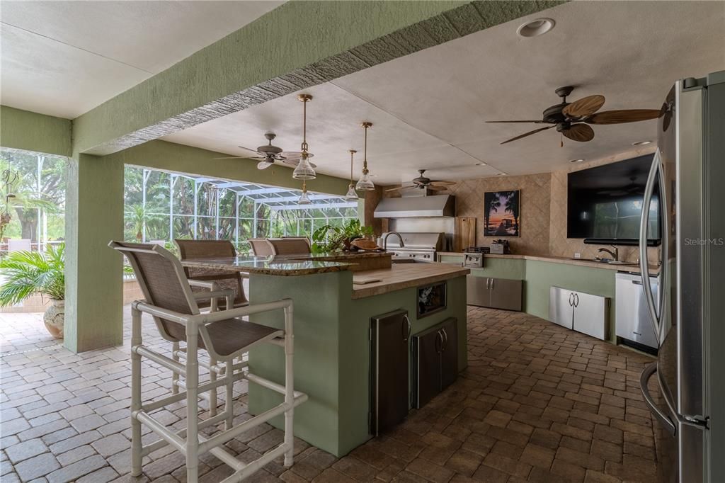 For Sale: $2,400,000 (4 beds, 4 baths, 3661 Square Feet)