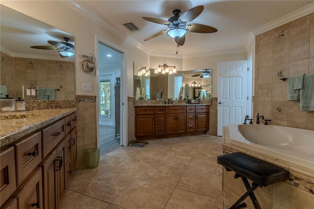 For Sale: $2,400,000 (4 beds, 4 baths, 3661 Square Feet)