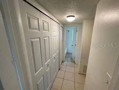 Active With Contract: $1,395 (2 beds, 1 baths, 780 Square Feet)