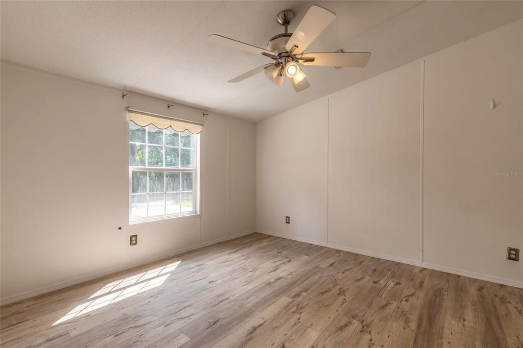 En Venta: $189,900 (2 camas, 2 baños, 1040 Pies cuadrados)