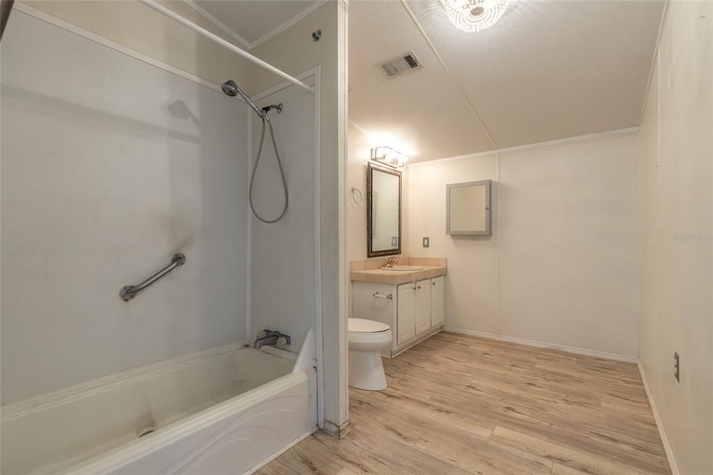 En Venta: $189,900 (2 camas, 2 baños, 1040 Pies cuadrados)