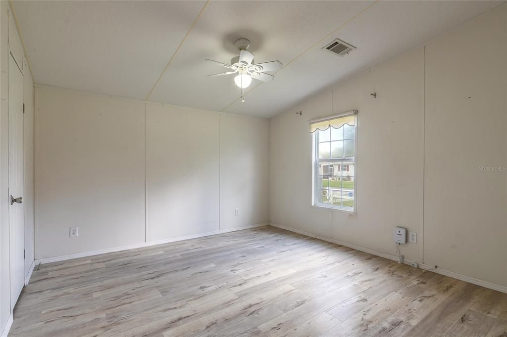 En Venta: $189,900 (2 camas, 2 baños, 1040 Pies cuadrados)