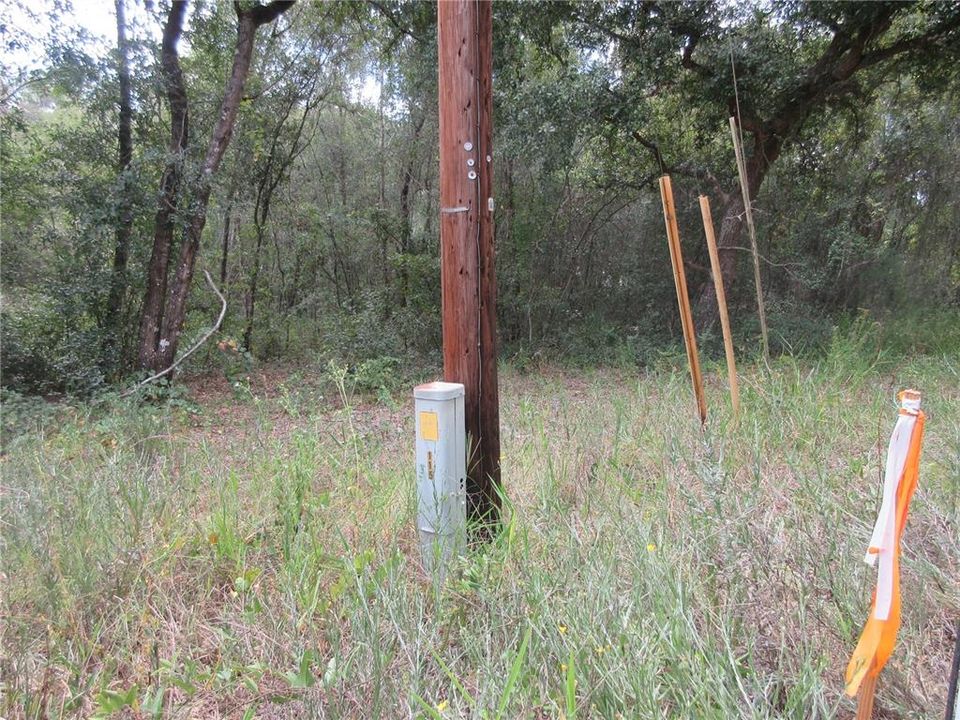 На продажу: $25,000 (0.57 acres)