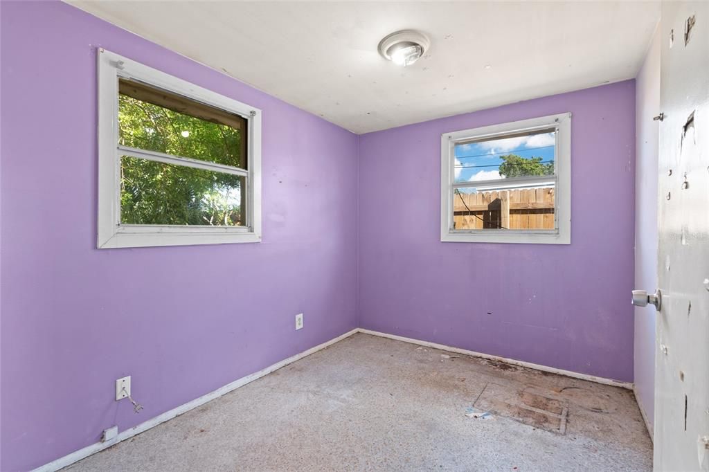 For Sale: $210,000 (2 beds, 1 baths, 644 Square Feet)