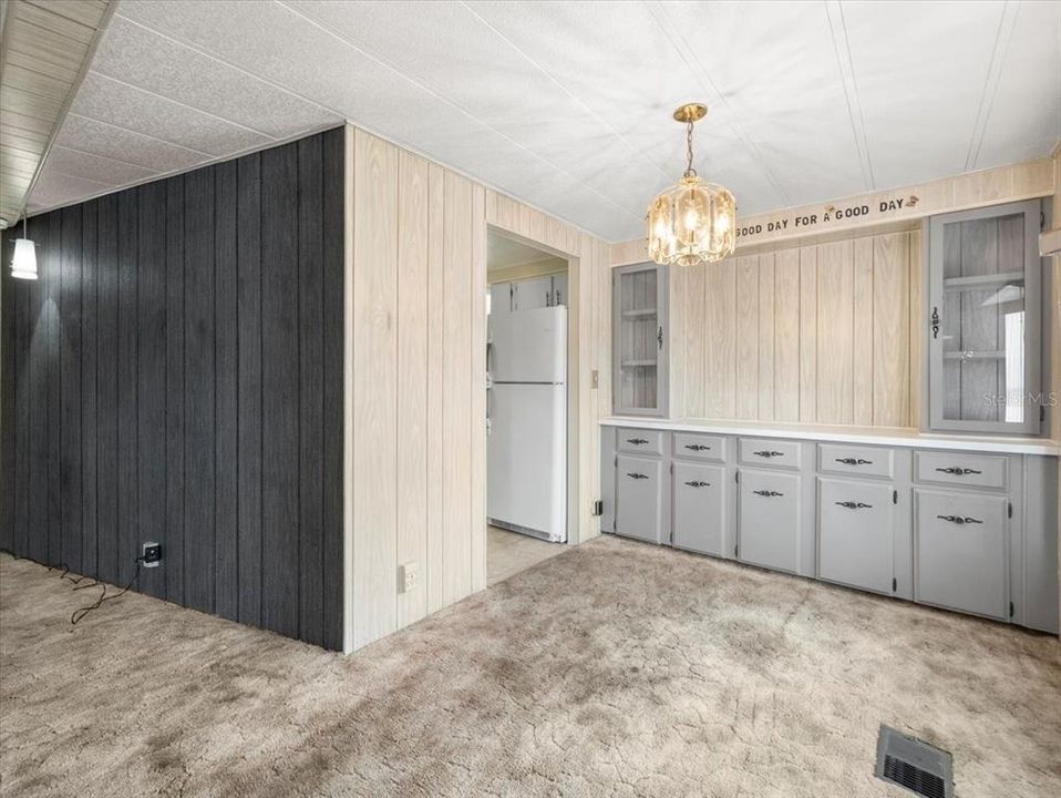 待售: $135,000 (2 贝兹, 2 浴室, 1152 平方英尺)