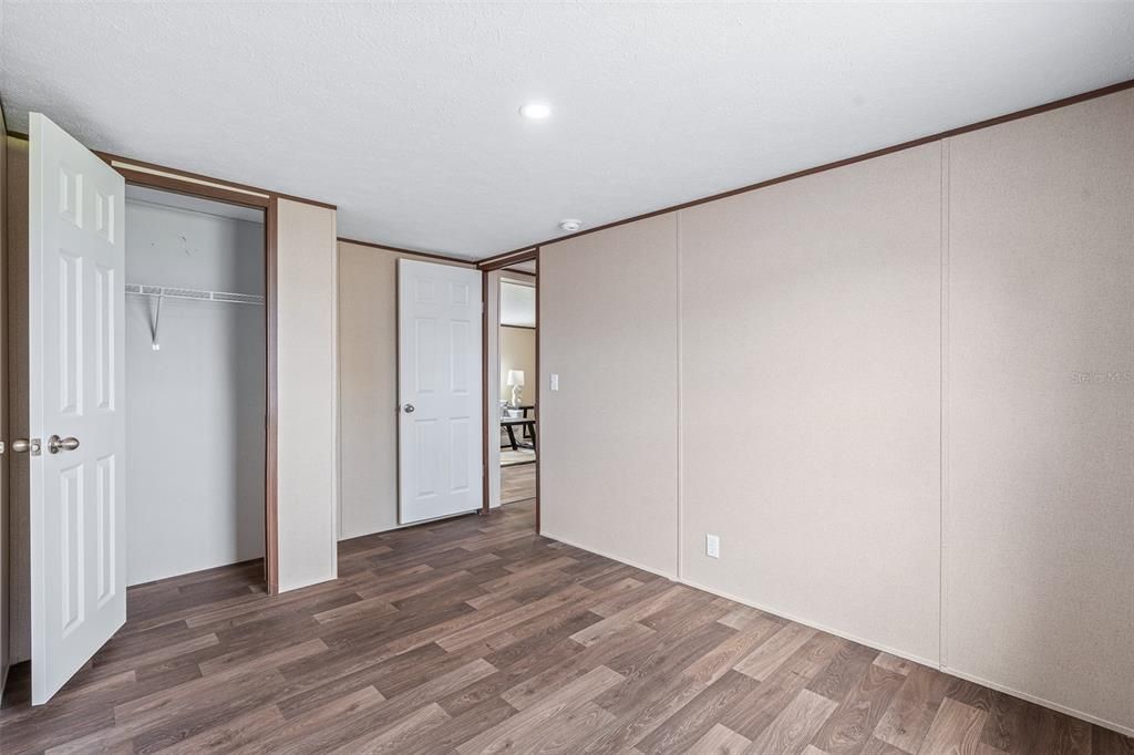 For Sale: $242,500 (3 beds, 2 baths, 1450 Square Feet)