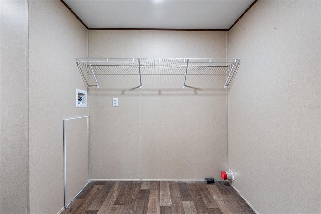 For Sale: $242,500 (3 beds, 2 baths, 1450 Square Feet)