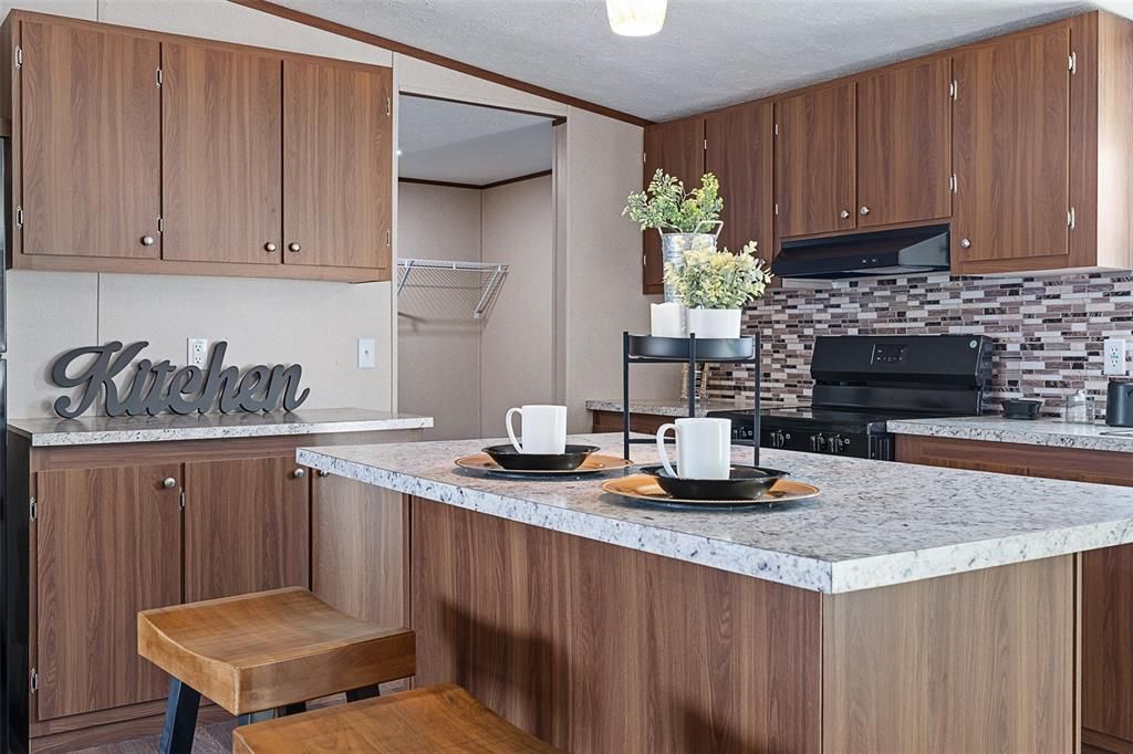 For Sale: $242,500 (3 beds, 2 baths, 1450 Square Feet)