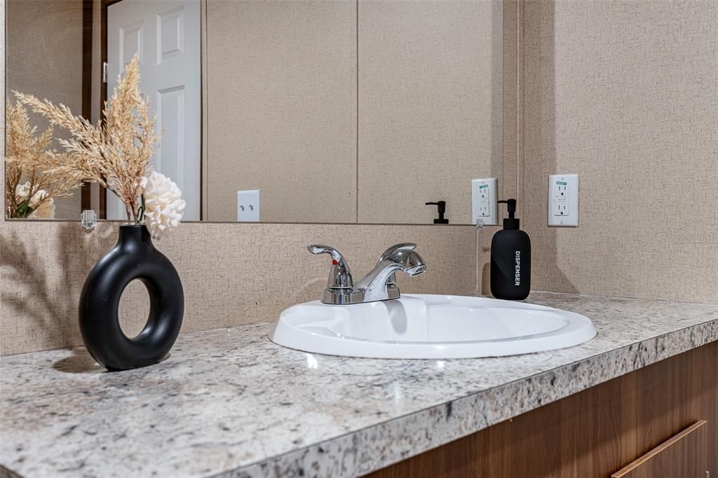 For Sale: $242,500 (3 beds, 2 baths, 1450 Square Feet)