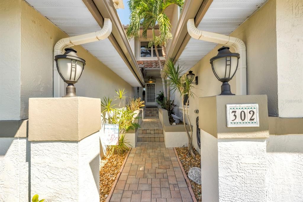 For Sale: $544,000 (3 beds, 2 baths, 1820 Square Feet)