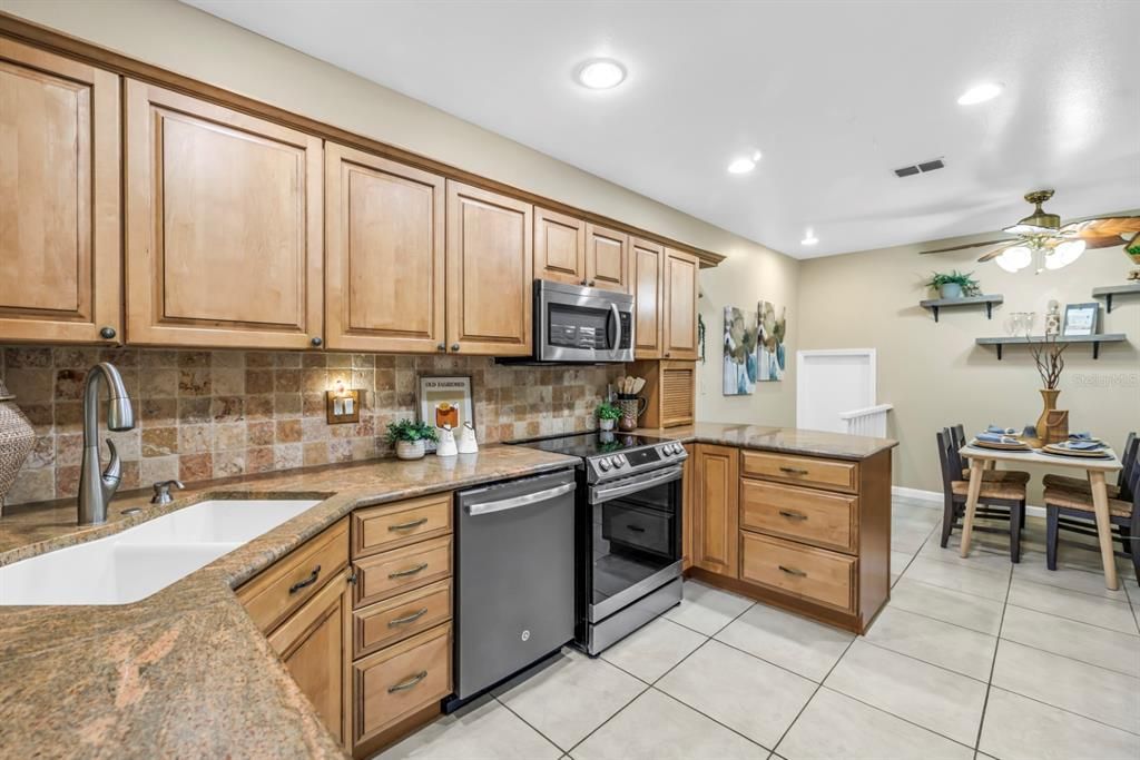 For Sale: $544,000 (3 beds, 2 baths, 1820 Square Feet)