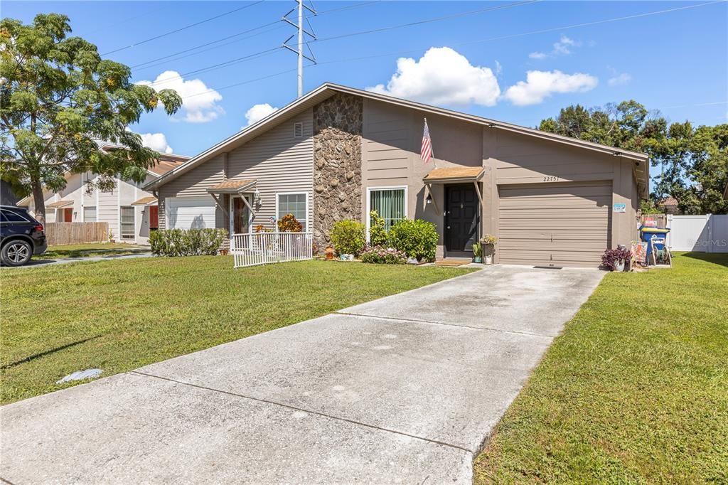 待售: $279,000 (3 贝兹, 2 浴室, 1044 平方英尺)