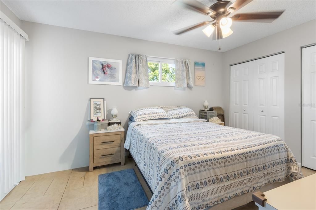 待售: $279,000 (3 贝兹, 2 浴室, 1044 平方英尺)