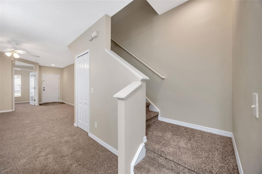 出租: $1,900 (3 贝兹, 2 浴室, 1383 平方英尺)