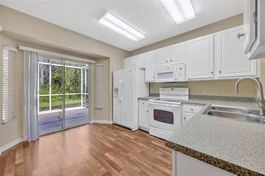 出租: $1,900 (3 贝兹, 2 浴室, 1383 平方英尺)