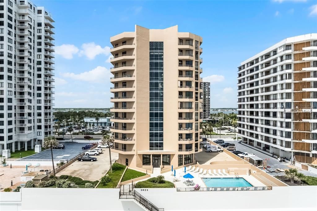 For Sale: $285,000 (2 beds, 2 baths, 1189 Square Feet)