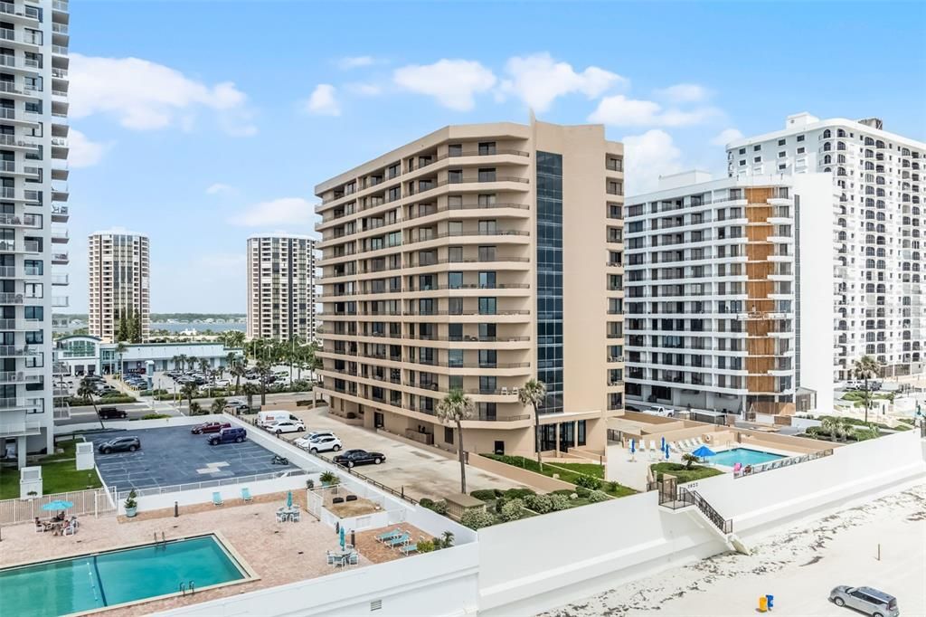 For Sale: $285,000 (2 beds, 2 baths, 1189 Square Feet)