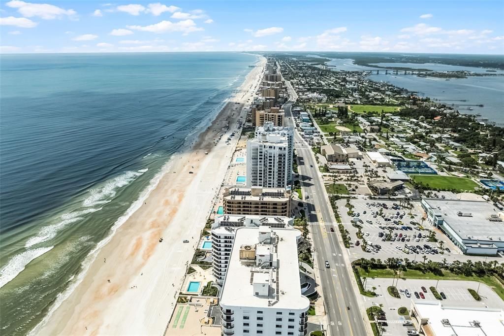 For Sale: $285,000 (2 beds, 2 baths, 1189 Square Feet)