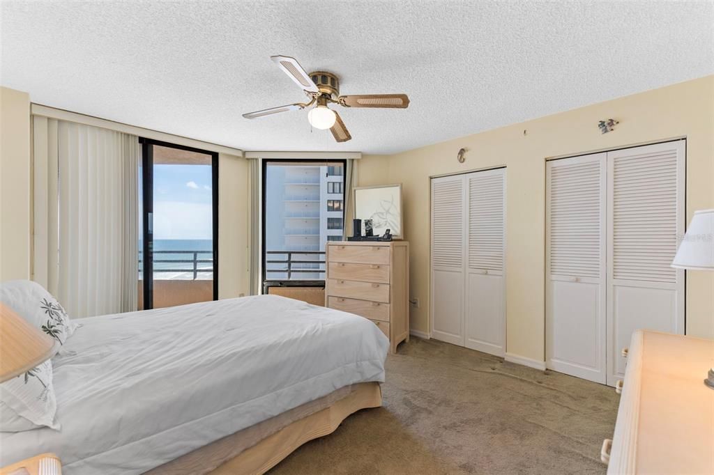 For Sale: $285,000 (2 beds, 2 baths, 1189 Square Feet)