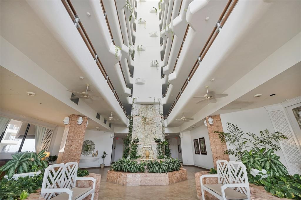 For Sale: $285,000 (2 beds, 2 baths, 1189 Square Feet)