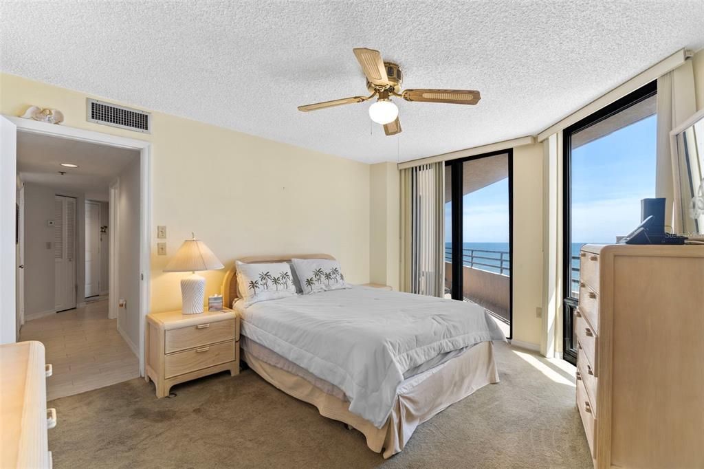 For Sale: $285,000 (2 beds, 2 baths, 1189 Square Feet)