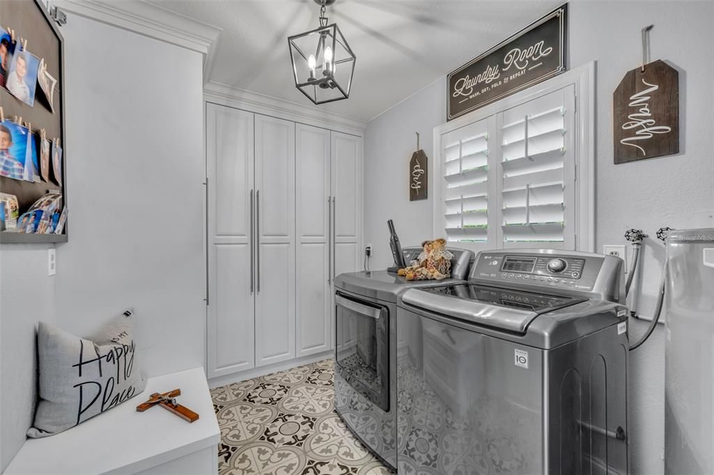 Activo con contrato: $600,000 (4 camas, 2 baños, 2668 Pies cuadrados)