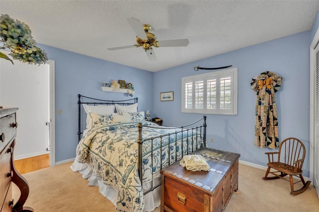 Activo con contrato: $600,000 (4 camas, 2 baños, 2668 Pies cuadrados)