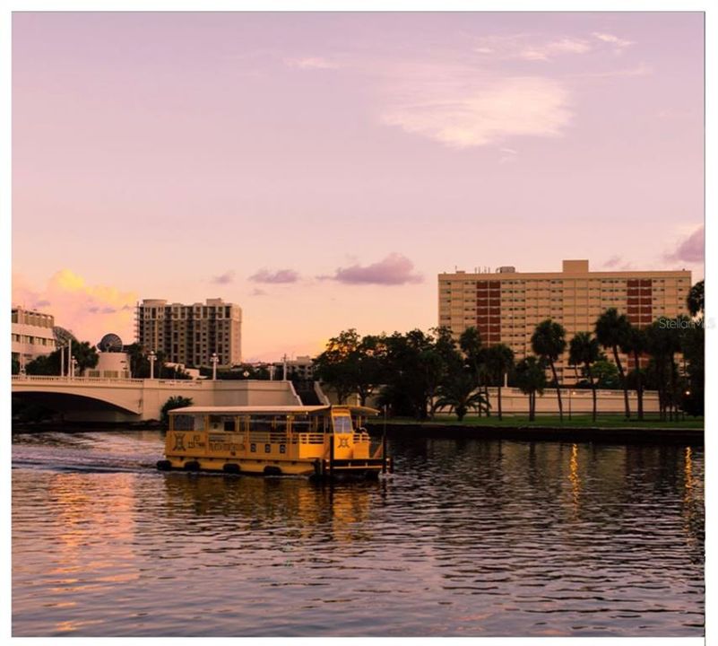For Sale: $3,400,000 (3 beds, 3 baths, 2953 Square Feet)