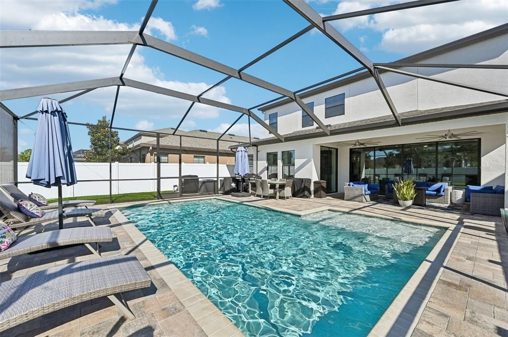 En Venta: $725,000 (5 camas, 3 baños, 3381 Pies cuadrados)