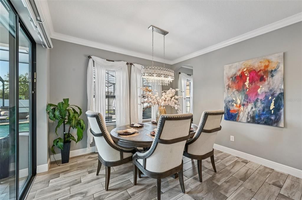 En Venta: $725,000 (5 camas, 3 baños, 3381 Pies cuadrados)