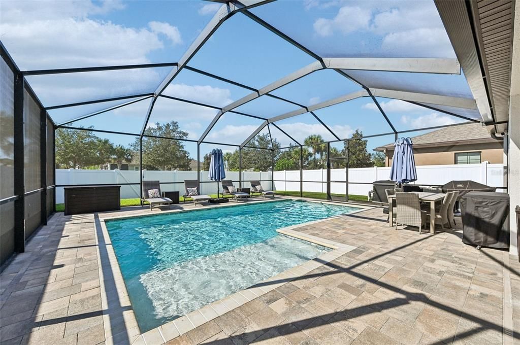 En Venta: $725,000 (5 camas, 3 baños, 3381 Pies cuadrados)