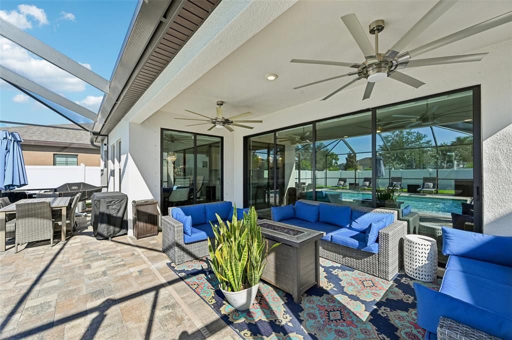 En Venta: $725,000 (5 camas, 3 baños, 3381 Pies cuadrados)