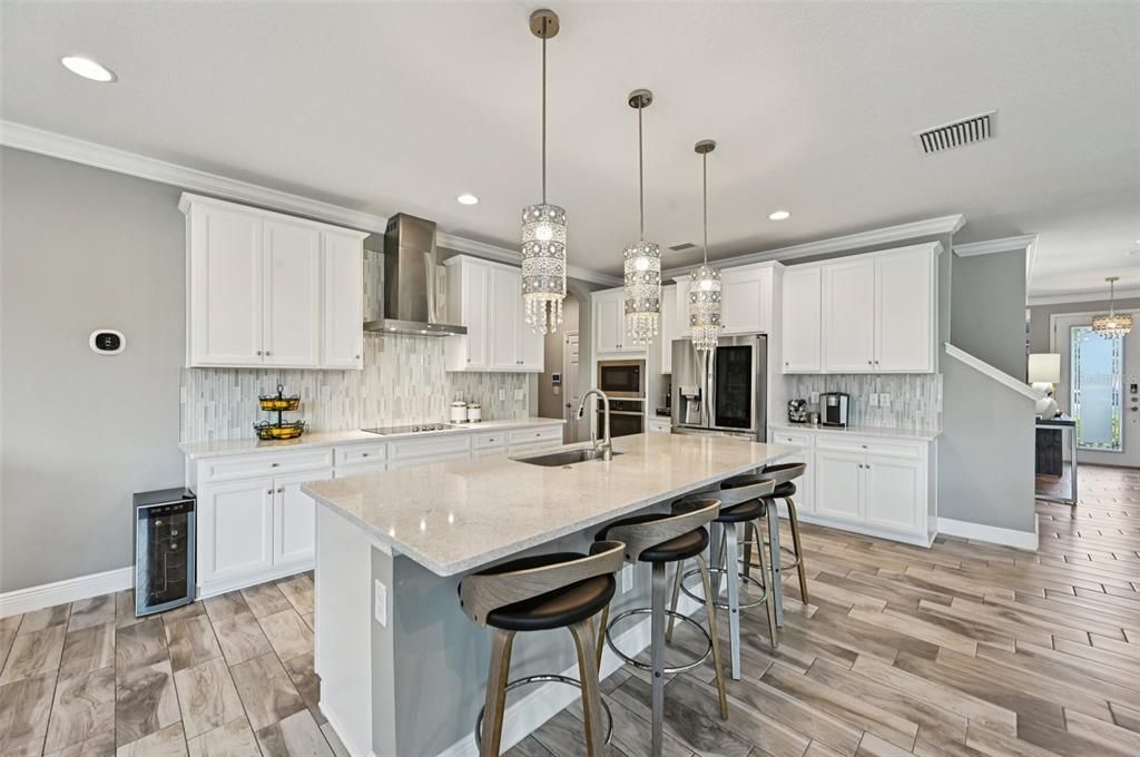 En Venta: $725,000 (5 camas, 3 baños, 3381 Pies cuadrados)